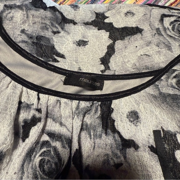 Vintage Y2K Black & White Rose Floral Lace Tank – Fits M - Picture 3 of 5